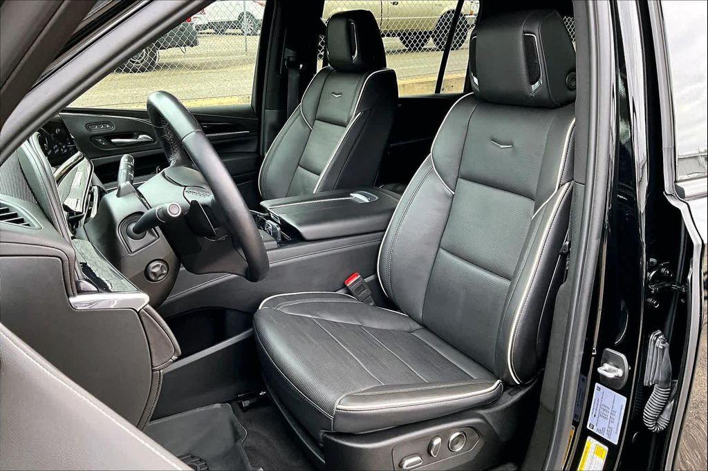 used 2024 Cadillac Escalade ESV car, priced at $80,971