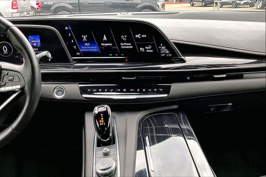 used 2024 Cadillac Escalade ESV car, priced at $80,971