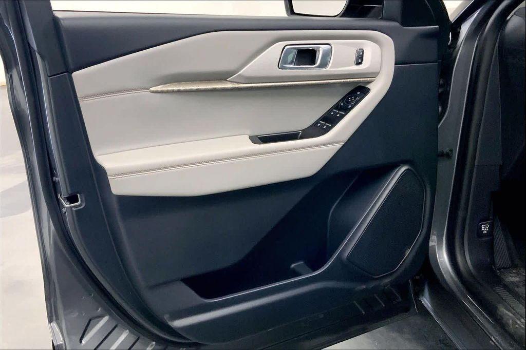 new 2026 Ford Explorer car, priced at $45,425