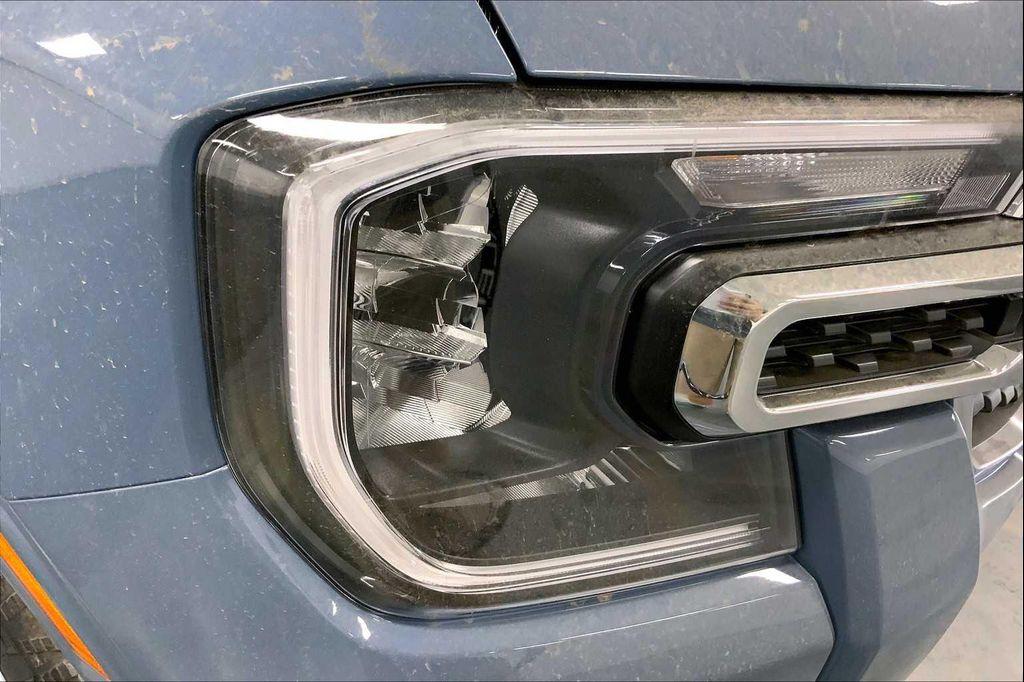 new 2025 Ford Ranger car, priced at $34,557