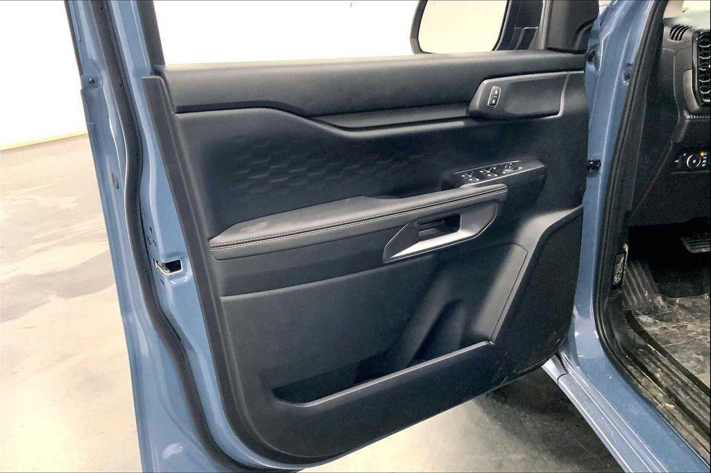 new 2025 Ford Ranger car, priced at $34,557