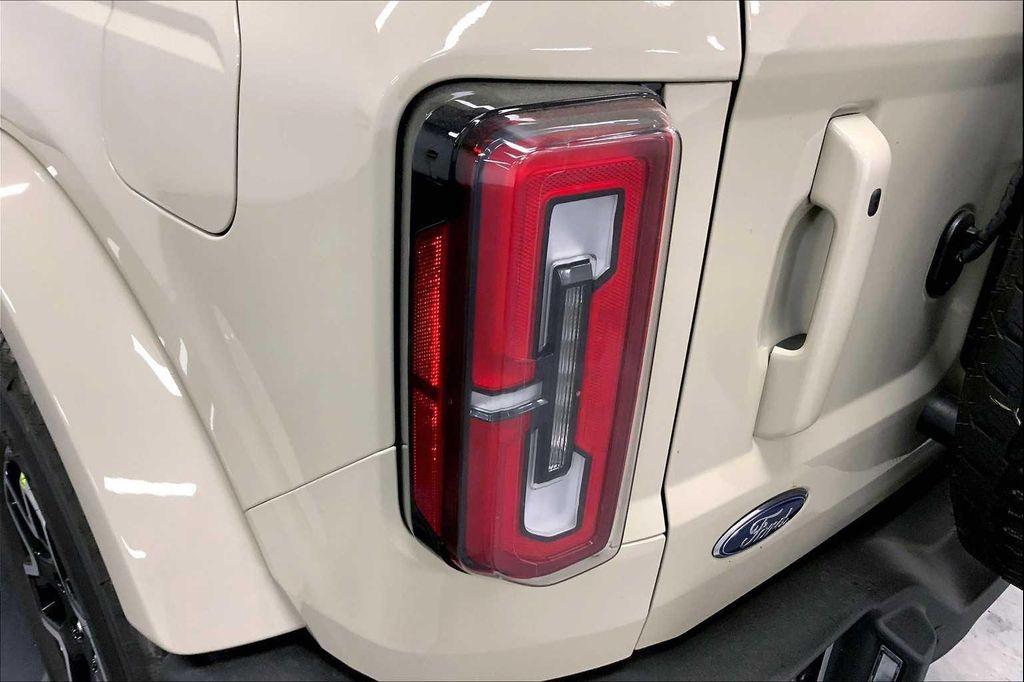 new 2025 Ford Bronco car, priced at $50,712