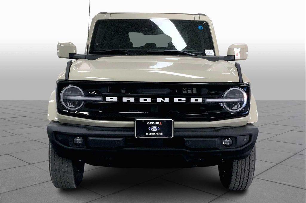 new 2025 Ford Bronco car, priced at $50,712