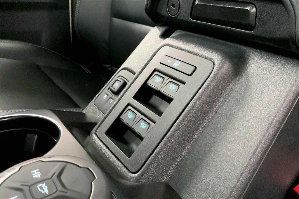 new 2025 Ford Bronco car, priced at $50,712