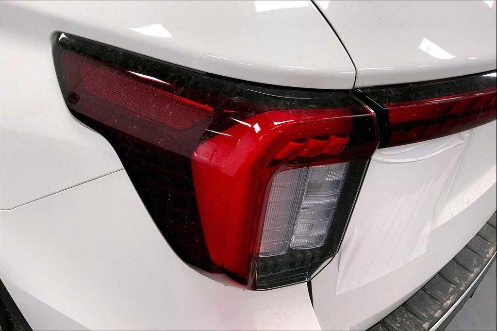 new 2025 Ford Explorer car, priced at $43,842