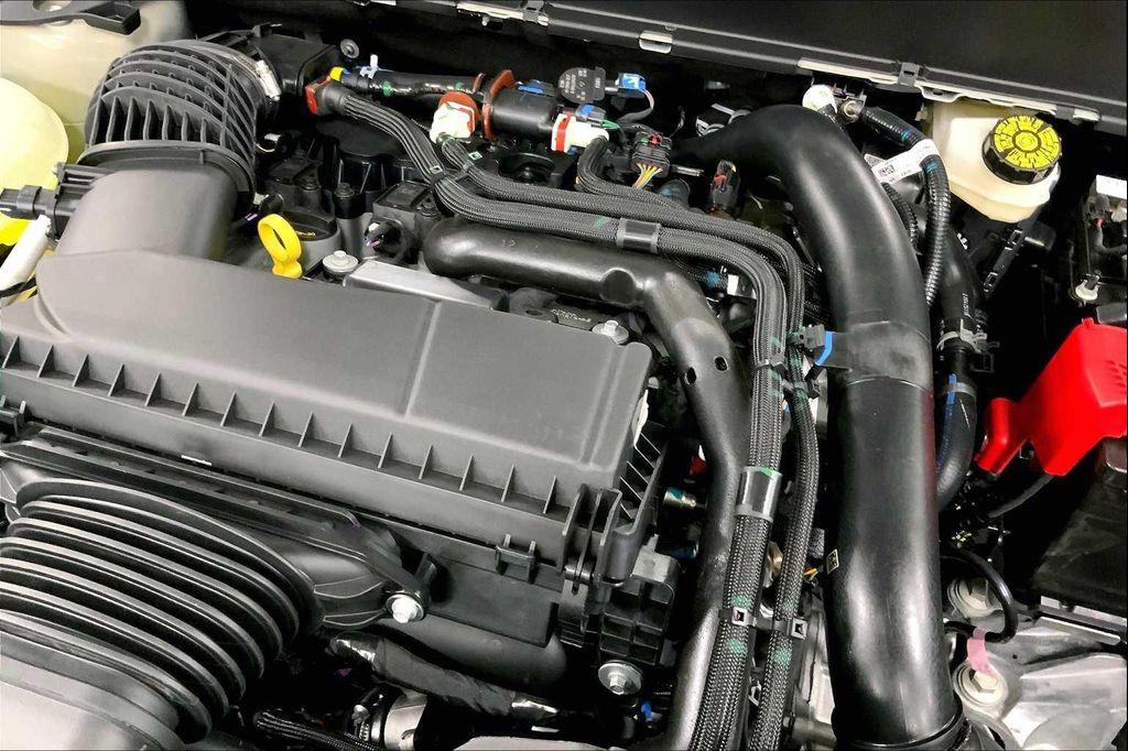 new 2025 Ford Maverick car, priced at $27,886