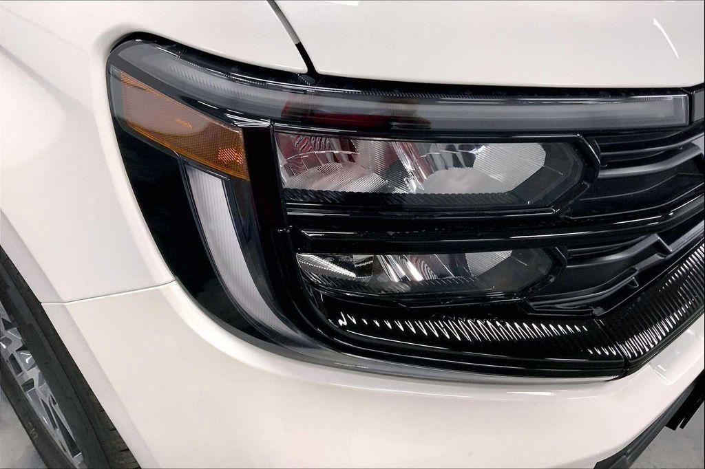 new 2025 Ford Expedition Max car, priced at $73,935