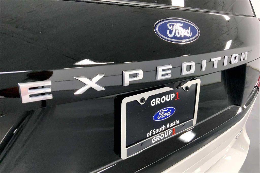 new 2025 Ford Expedition Max car, priced at $73,935