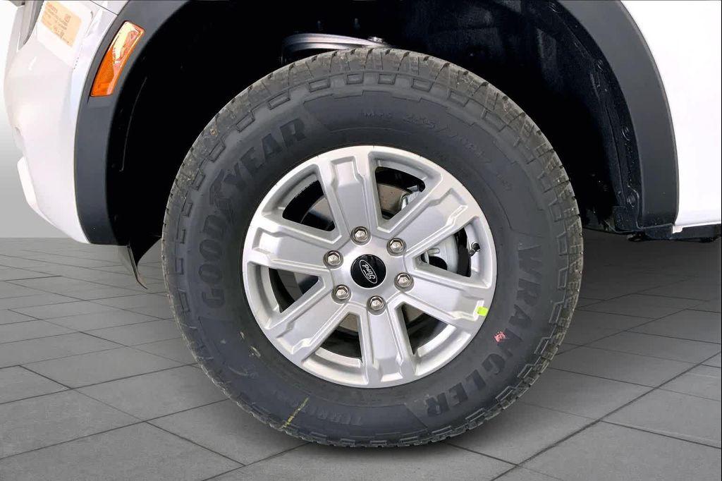 new 2025 Ford Ranger car, priced at $30,988