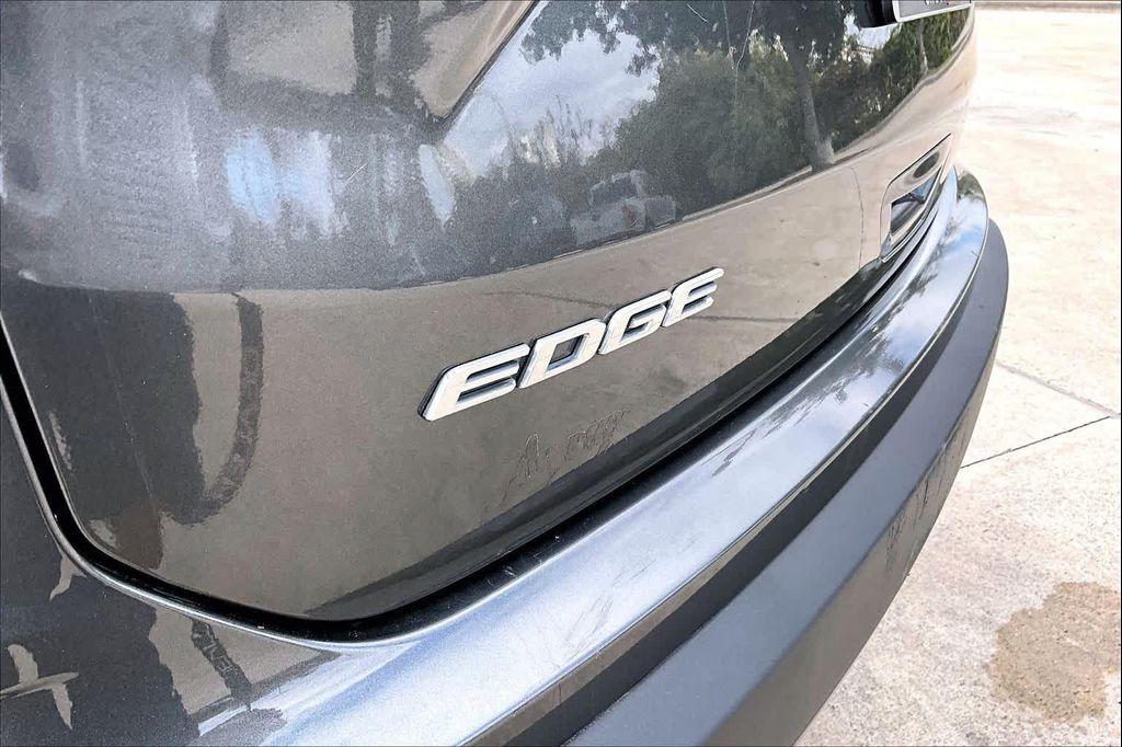used 2019 Ford Edge car, priced at $18,971