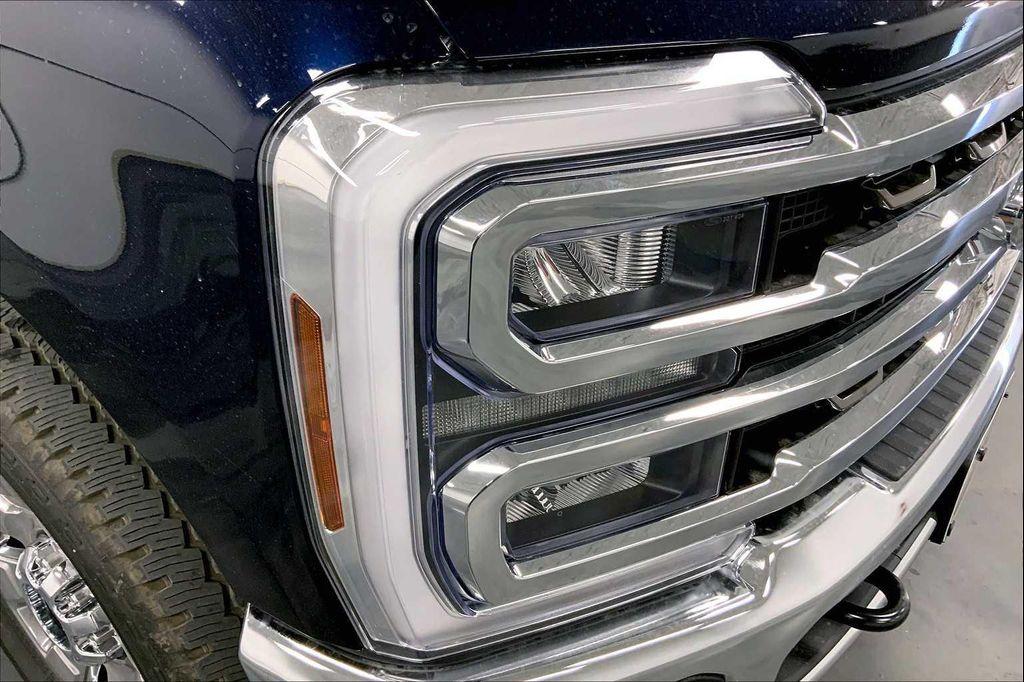 new 2025 Ford F-250 car, priced at $91,654