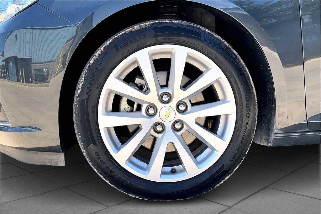 used 2015 Chevrolet Malibu car, priced at $9,971