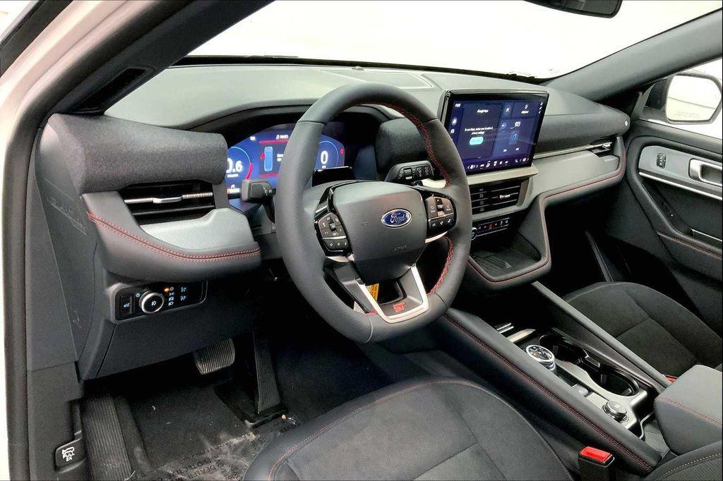 new 2025 Ford Explorer car, priced at $52,237