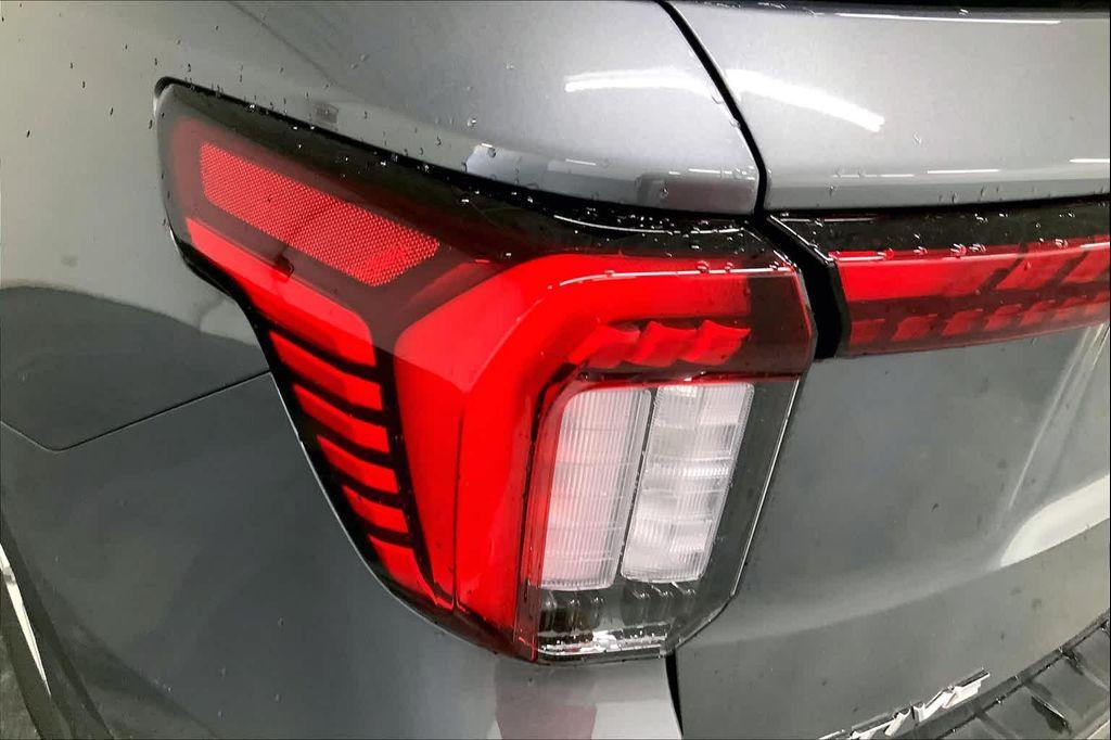 new 2025 Ford Explorer car, priced at $40,645