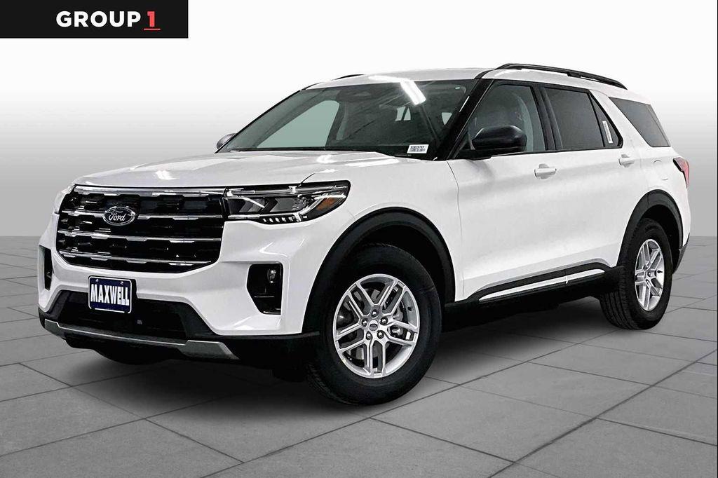 new 2025 Ford Explorer car, priced at $40,244