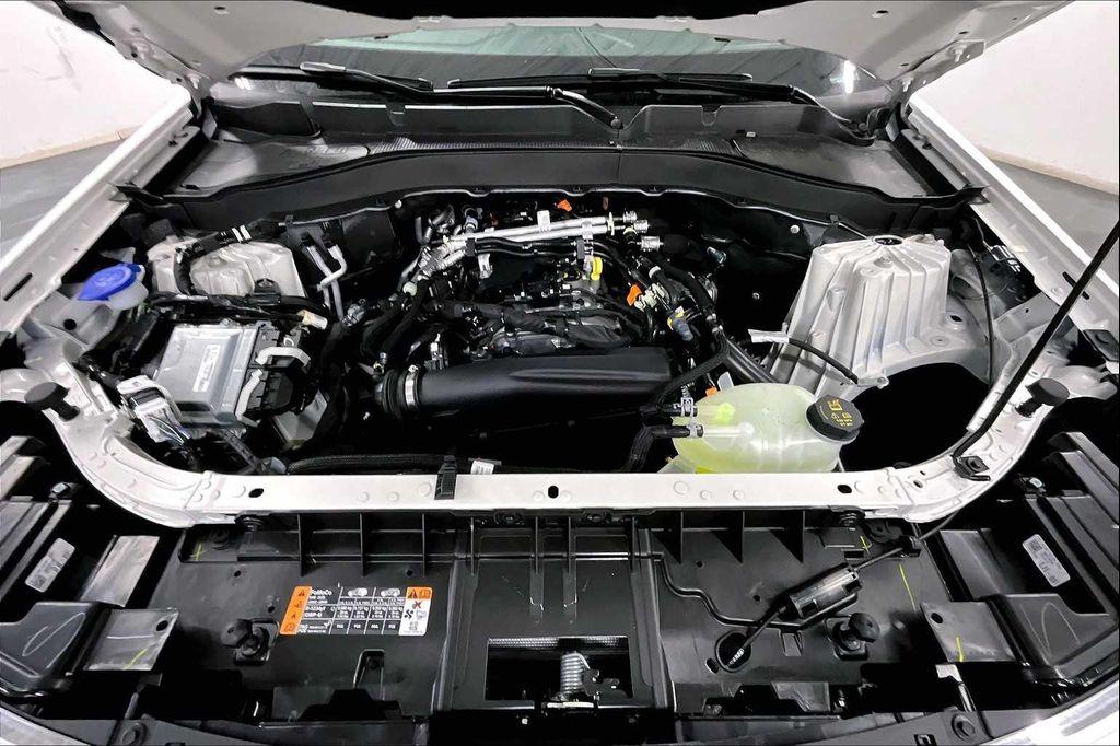 new 2025 Ford Explorer car, priced at $40,244