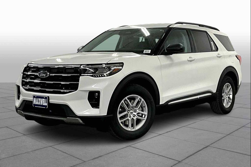 new 2025 Ford Explorer car, priced at $40,244