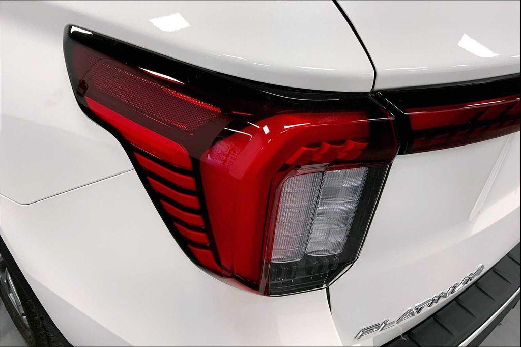 new 2025 Ford Explorer car, priced at $55,415