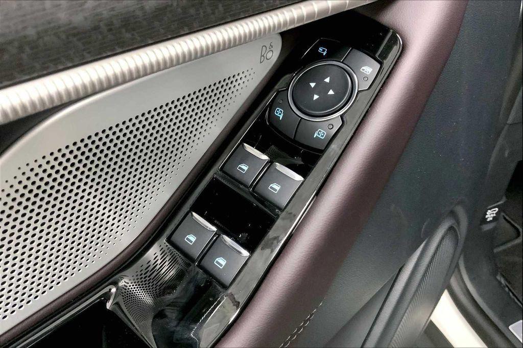 new 2025 Ford Explorer car, priced at $55,415
