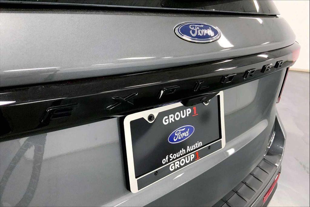 new 2025 Ford Explorer car, priced at $59,845