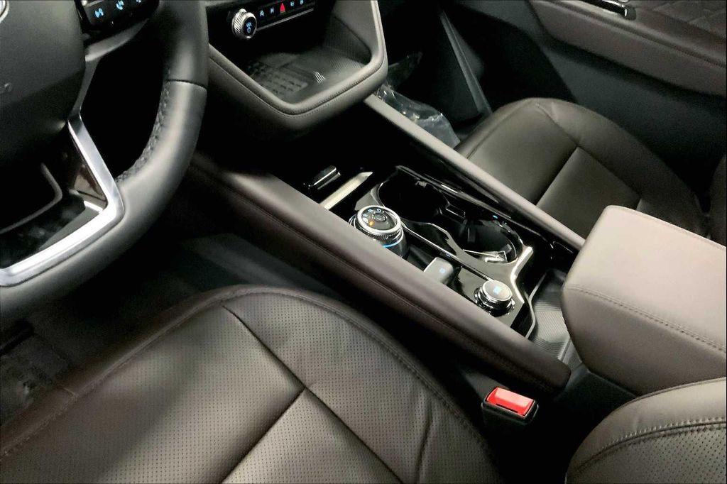 new 2025 Ford Explorer car, priced at $59,845