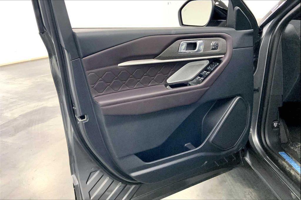 new 2025 Ford Explorer car, priced at $59,845