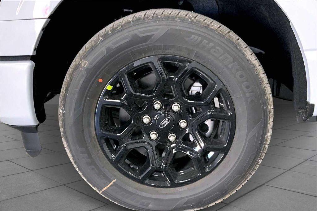 new 2025 Ford F-150 car, priced at $45,250