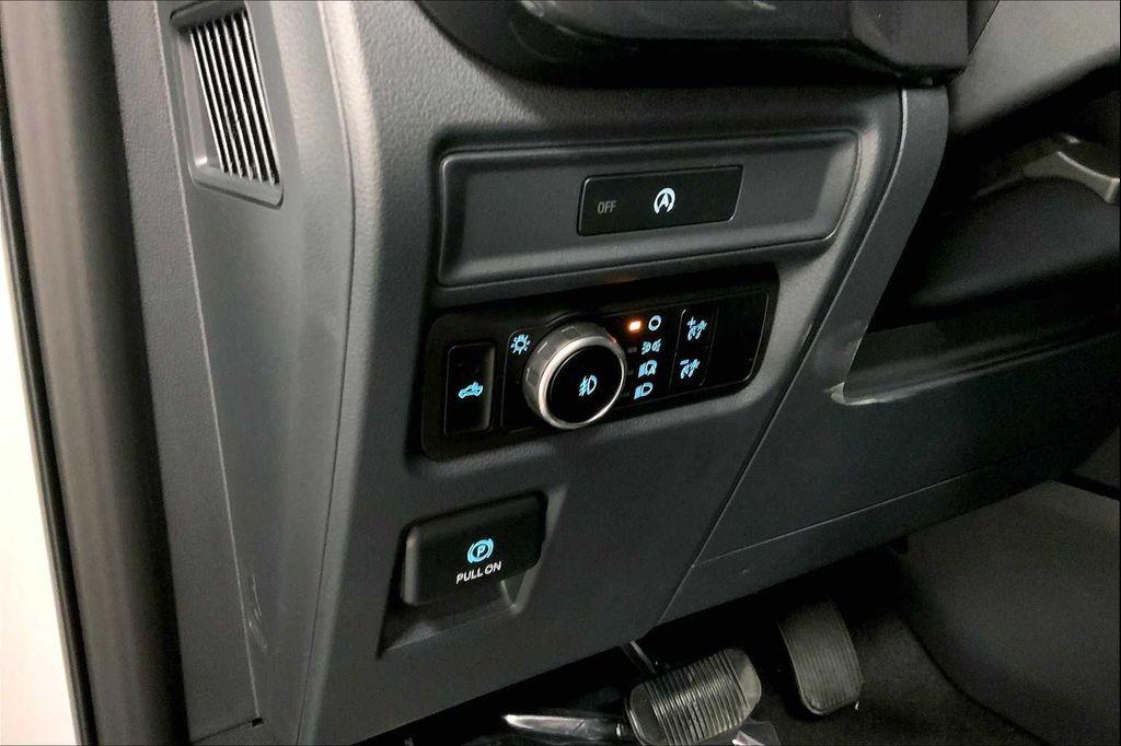 new 2025 Ford F-150 car, priced at $52,080