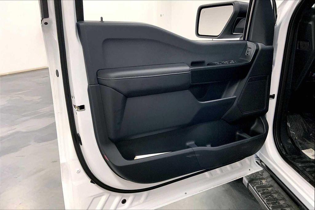 new 2025 Ford F-150 car, priced at $52,080