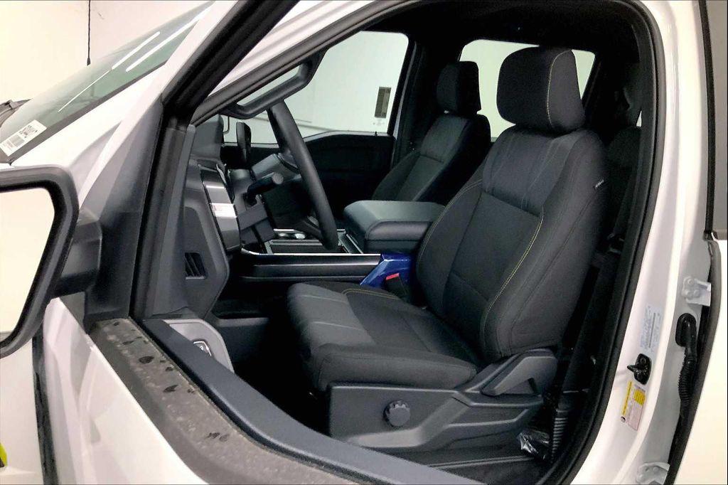 new 2025 Ford F-150 car, priced at $42,628