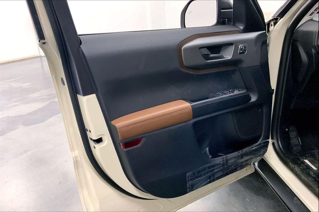 new 2025 Ford Bronco Sport car, priced at $33,745