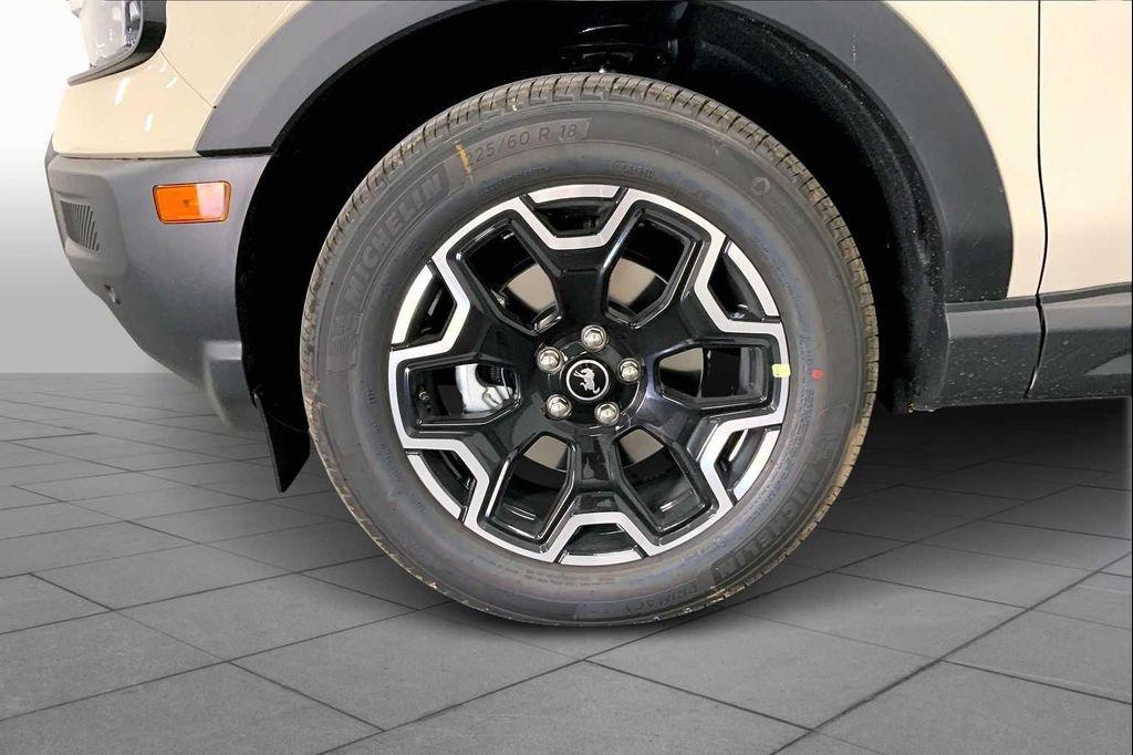 new 2025 Ford Bronco Sport car, priced at $35,652