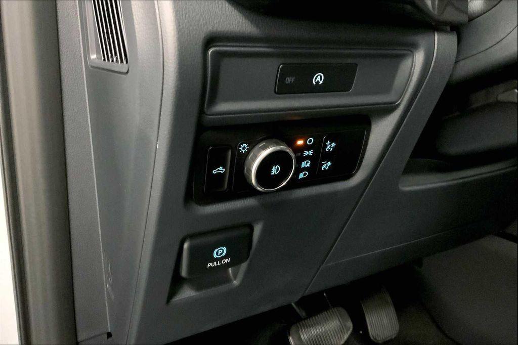 new 2025 Ford F-150 car, priced at $48,118