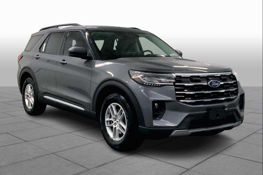 new 2025 Ford Explorer car, priced at $39,986