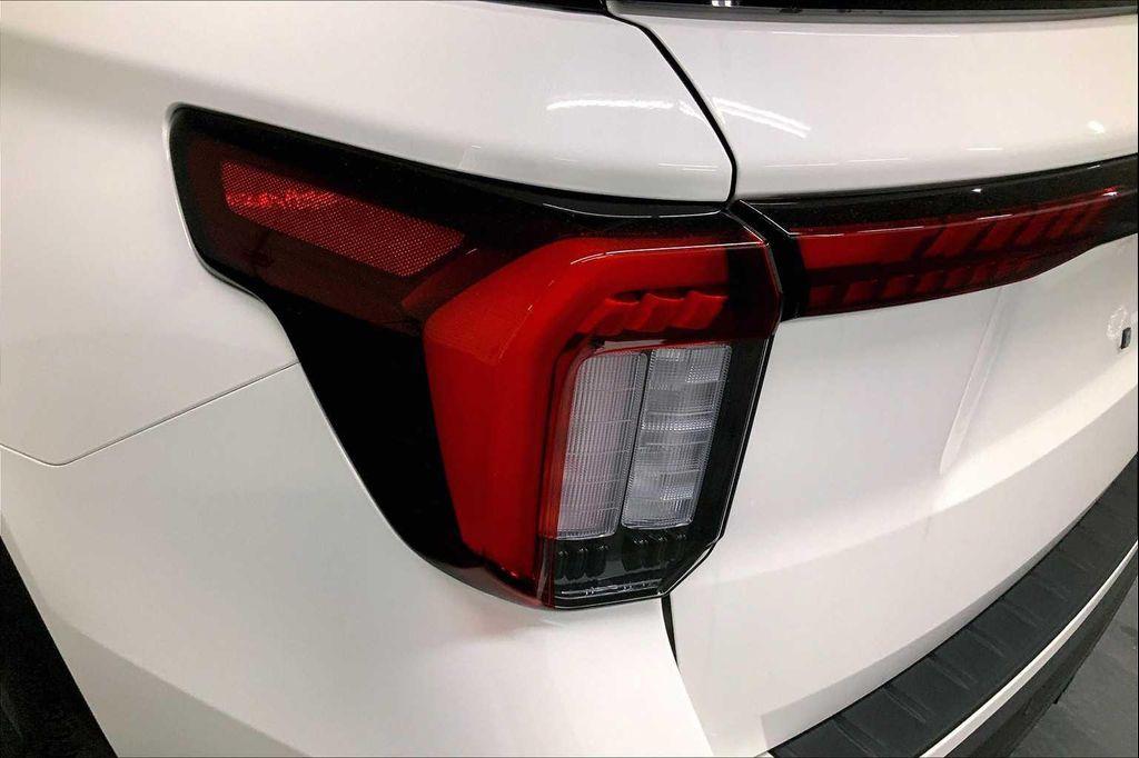 new 2025 Ford Explorer car, priced at $61,215