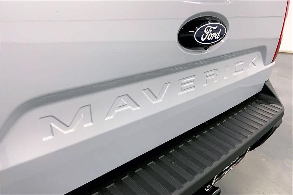 new 2025 Ford Maverick car, priced at $30,512