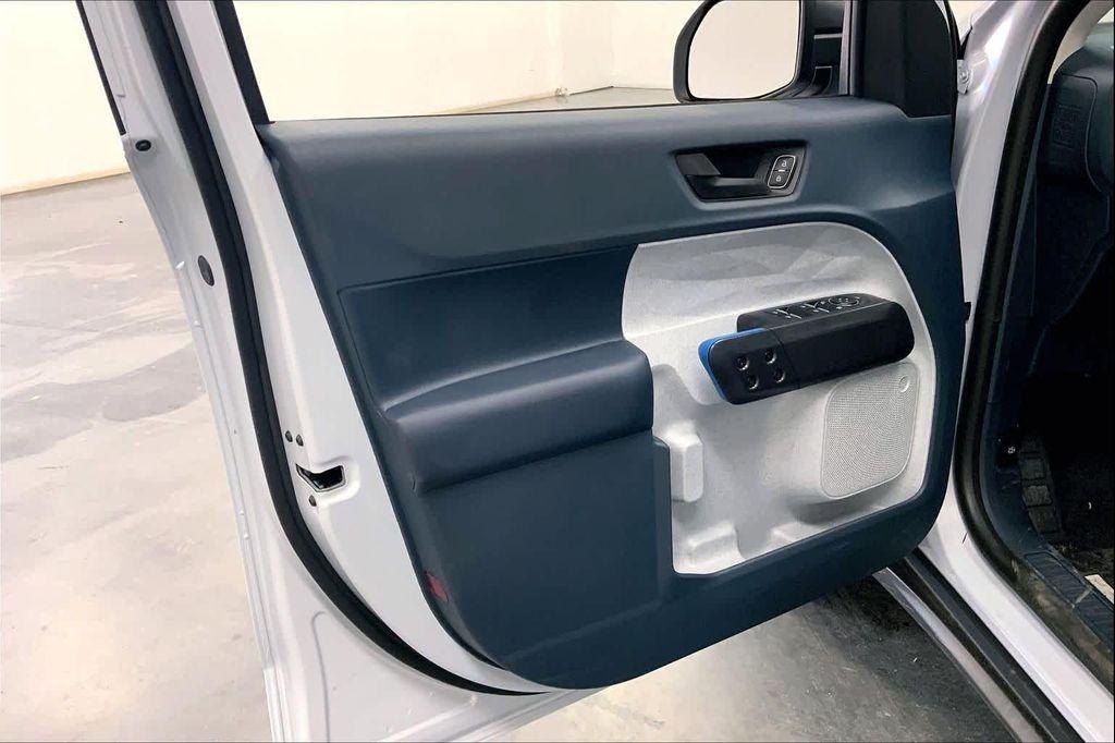 new 2025 Ford Maverick car, priced at $30,512