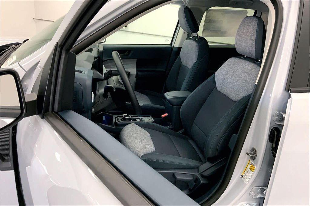 new 2025 Ford Maverick car, priced at $30,512