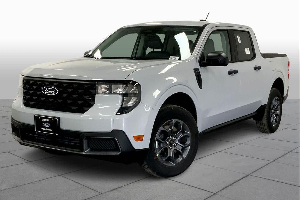 new 2025 Ford Maverick car, priced at $30,512