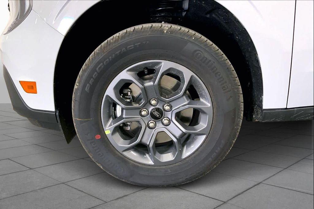 new 2025 Ford Maverick car, priced at $30,512