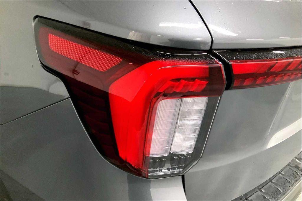 new 2025 Ford Explorer car, priced at $55,365