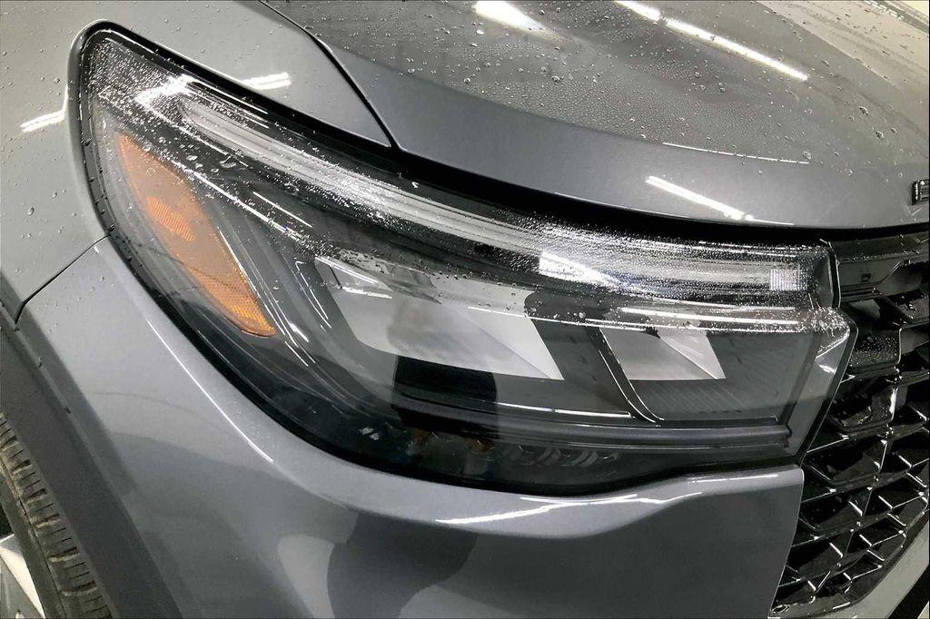 new 2025 Ford Explorer car, priced at $55,365