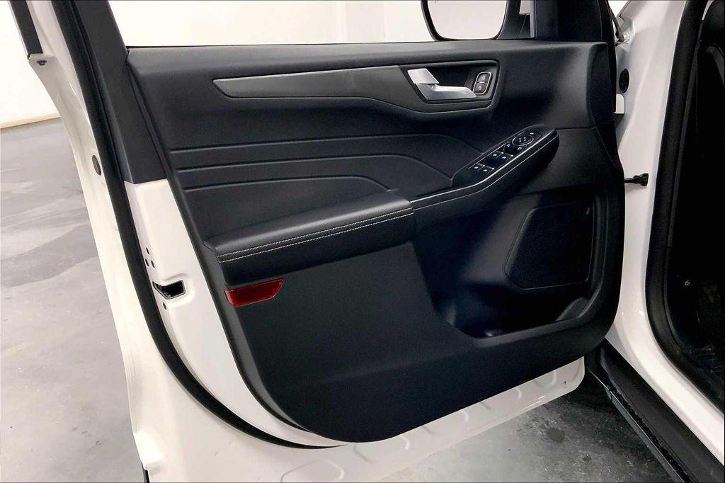 used 2025 Ford Escape PHEV car, priced at $23,988