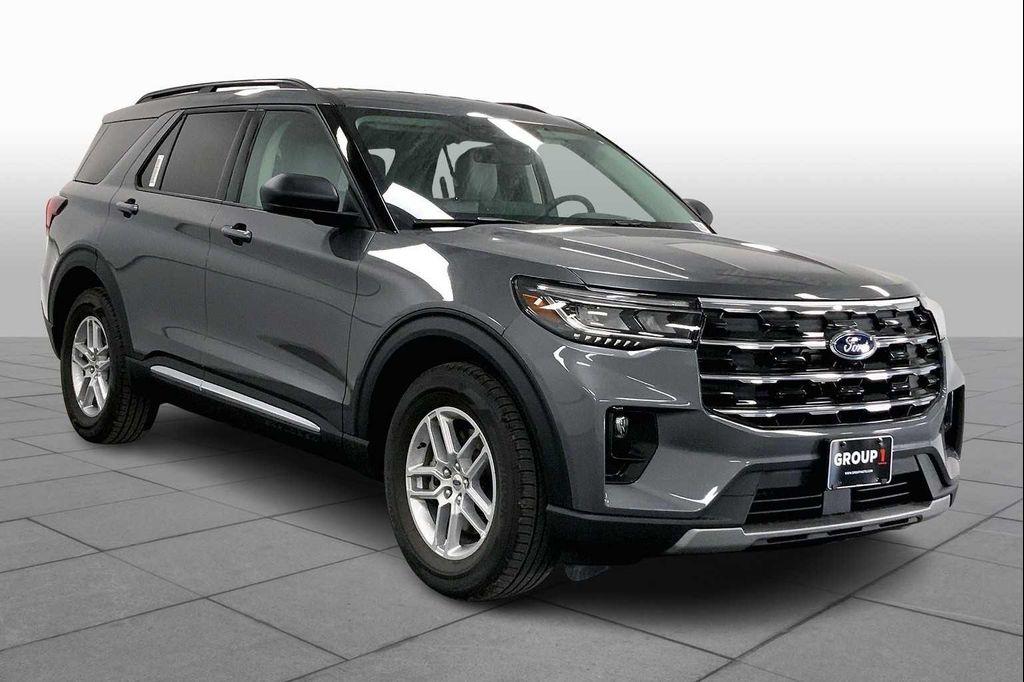 new 2025 Ford Explorer car, priced at $39,287