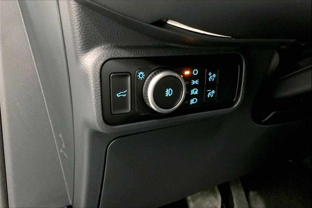 new 2025 Ford Explorer car, priced at $48,875