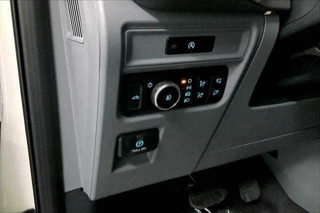 new 2025 Ford F-150 car, priced at $51,923