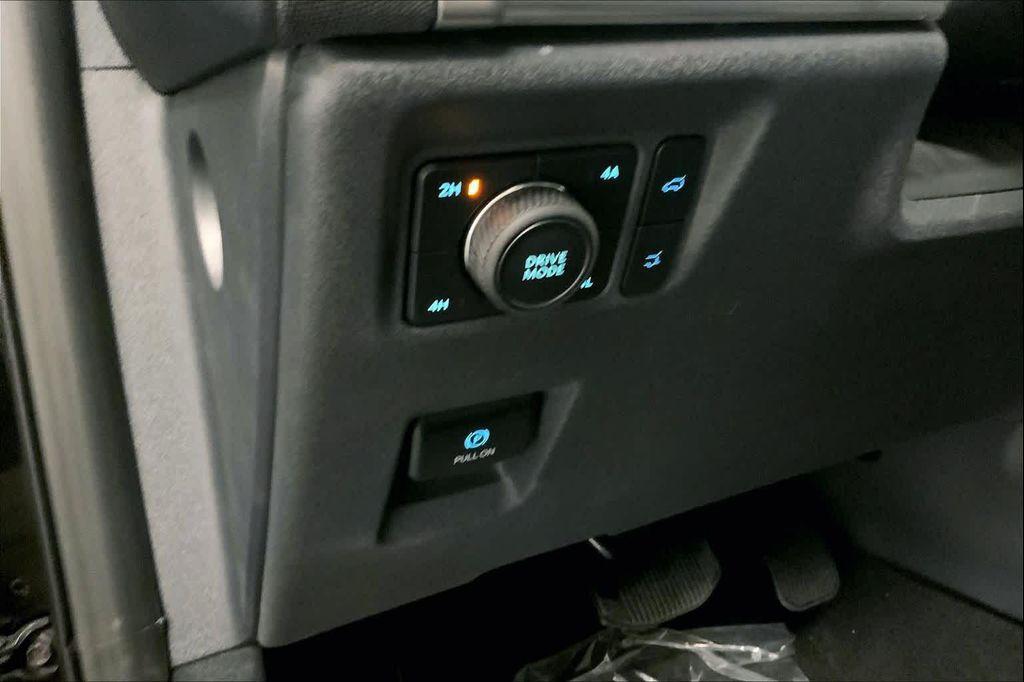 new 2025 Ford Expedition car, priced at $80,255