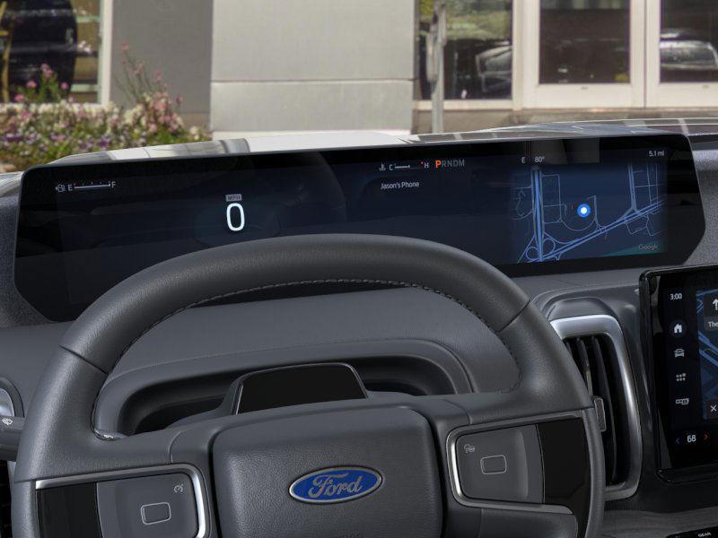 new 2025 Ford Expedition car, priced at $80,255