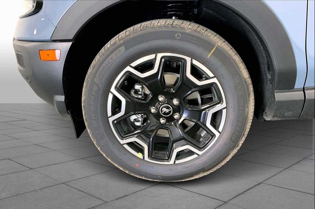 new 2025 Ford Bronco Sport car, priced at $39,980