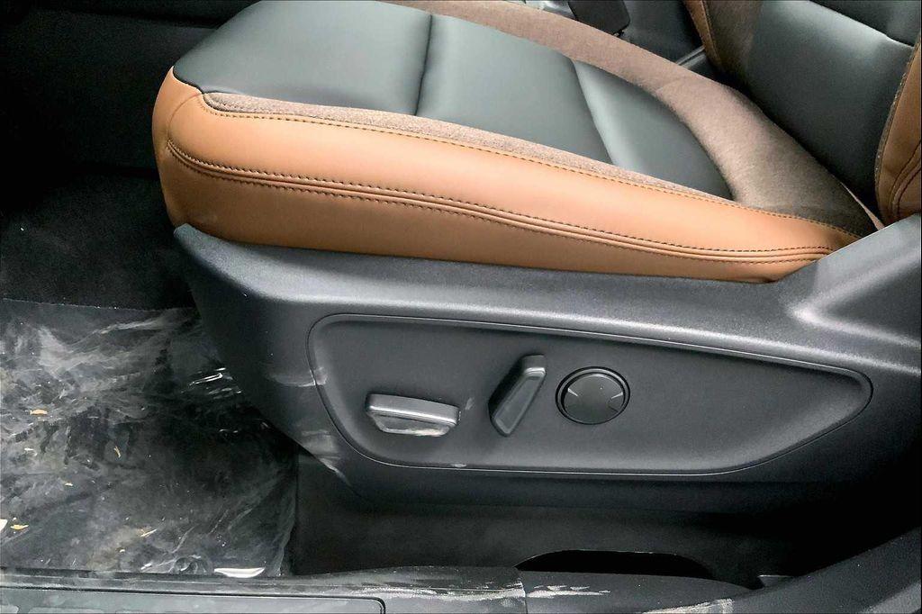 new 2025 Ford Bronco Sport car, priced at $39,980